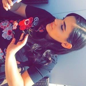 Meet your Posher, Paulina